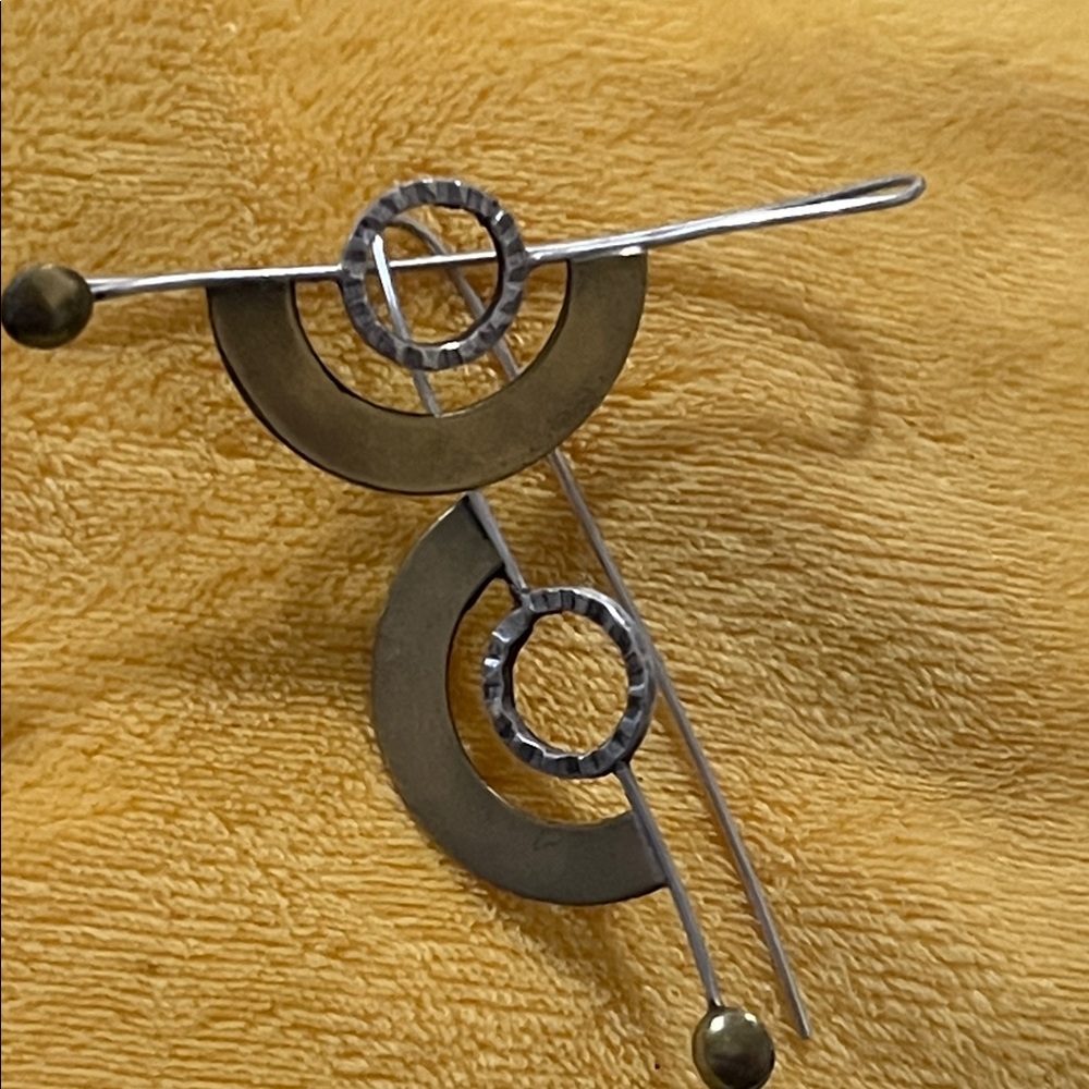 Elegant Silver Loop Earrings - image 6
